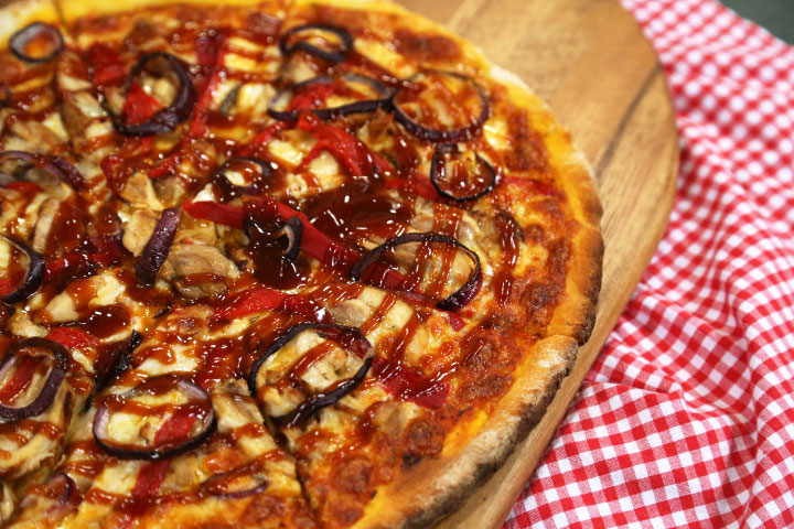 BBQ Tavuklu Pizza