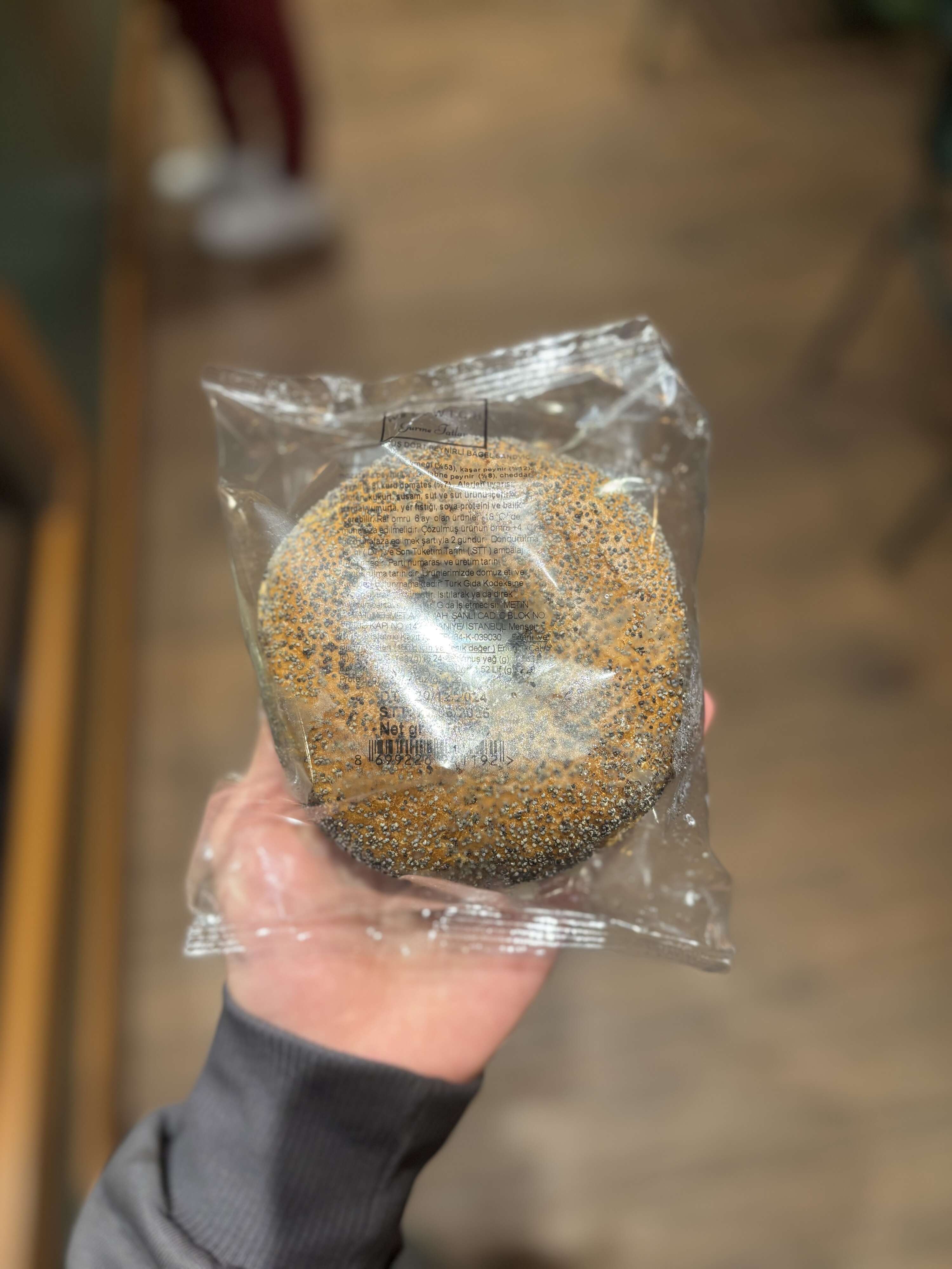 Four-cheese bagel sandwich