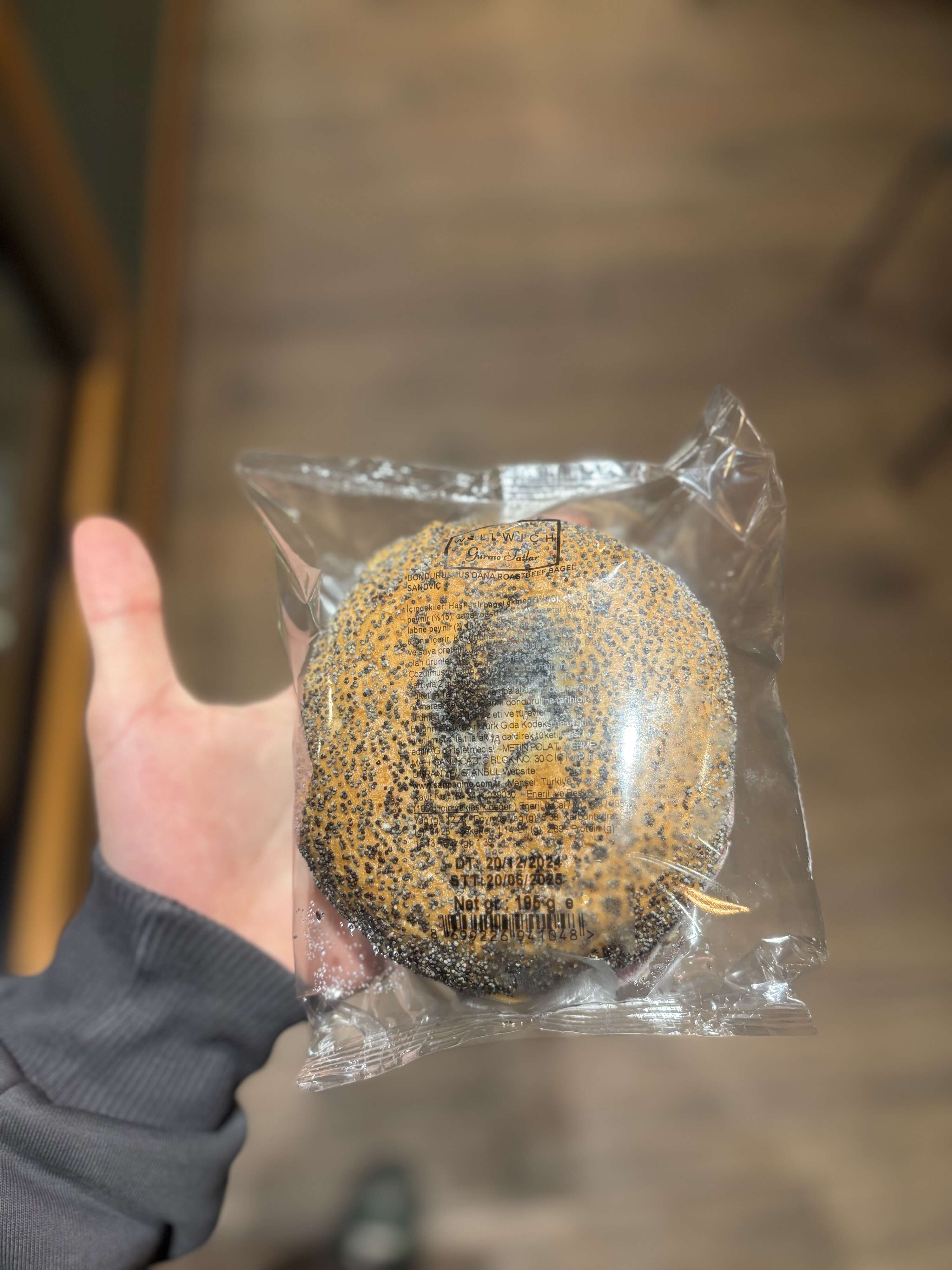Smoked turkey bagel sandwich