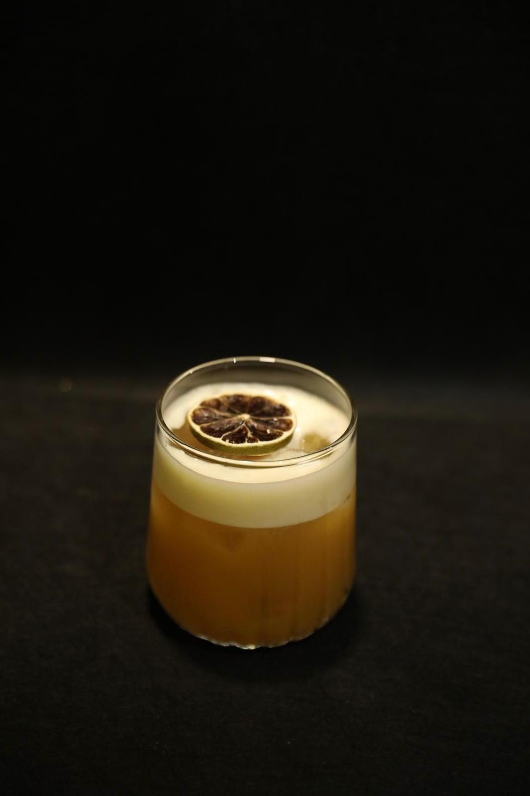 Amaretto sour