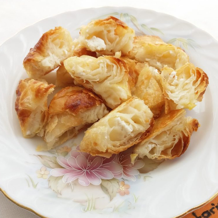 Kol Böreği (Patates - Peynir - Kıyma)