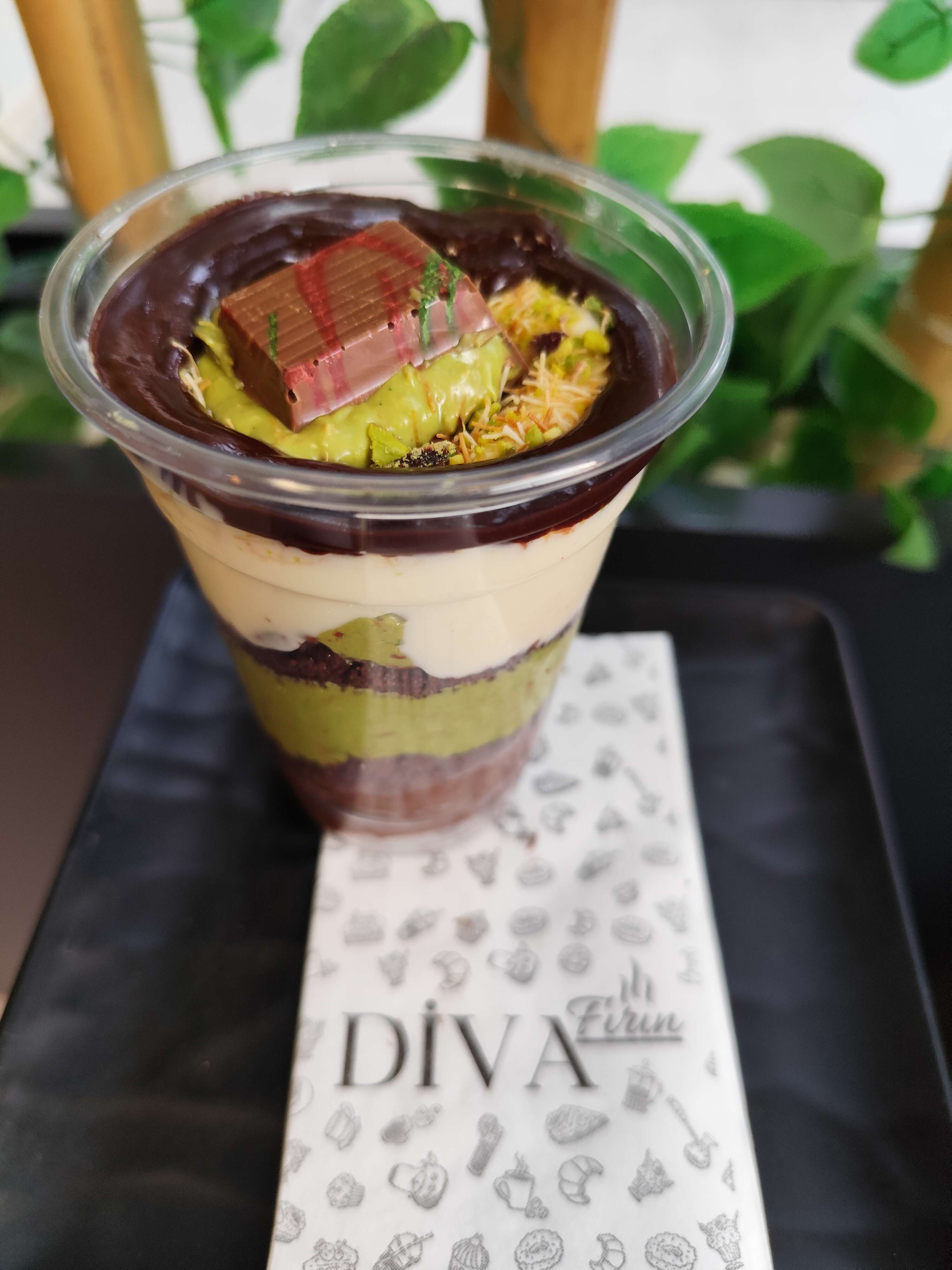Dubai Çikolatalı Bardak Cup