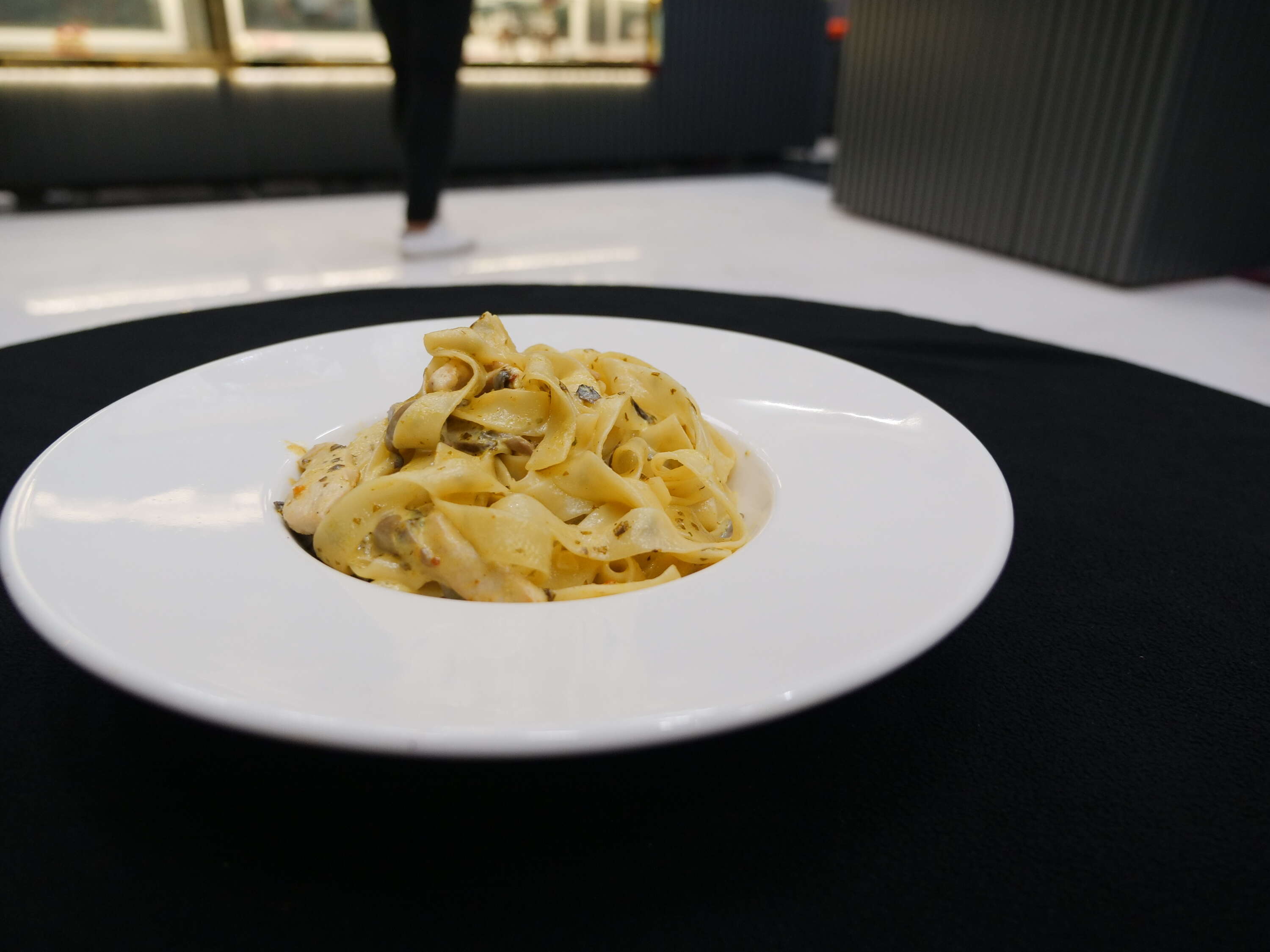 FETTUÇİNİ ALFREDO