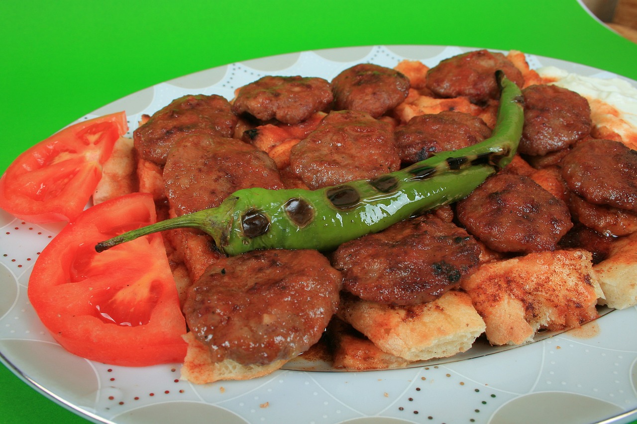 Köfte iskender.