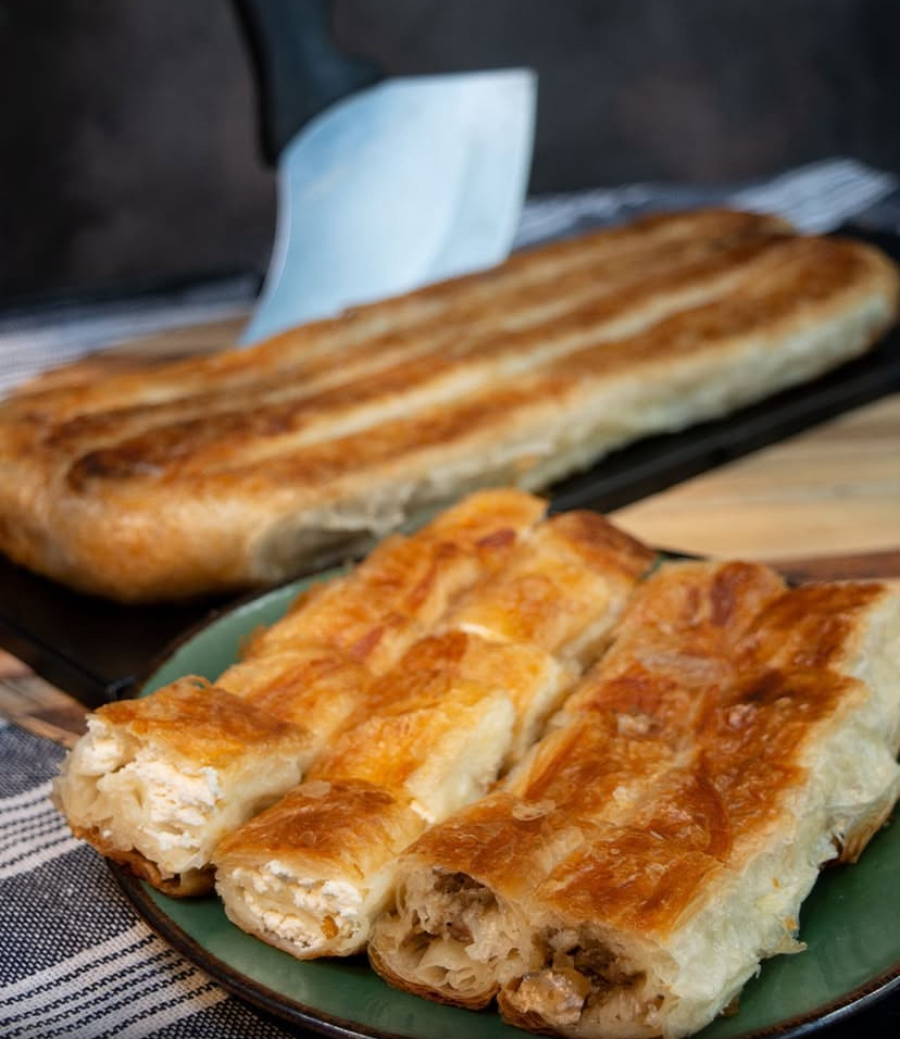 Peynirli kol böreği
