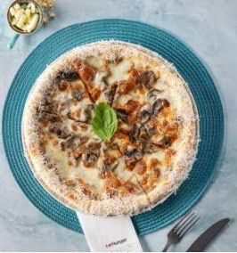Üç Mantarlı Pizza