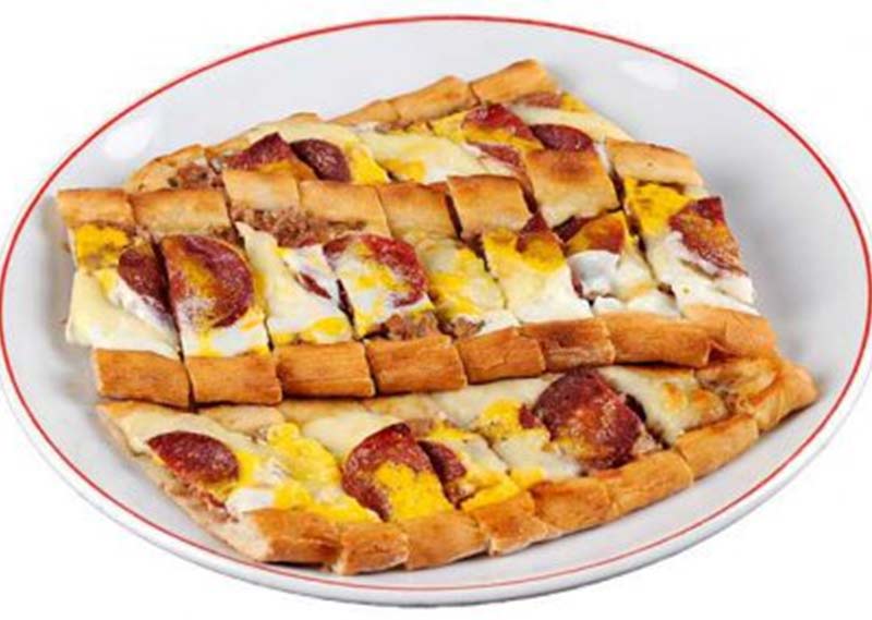 Sucuk Kaşarlı Yumurtalı Pide