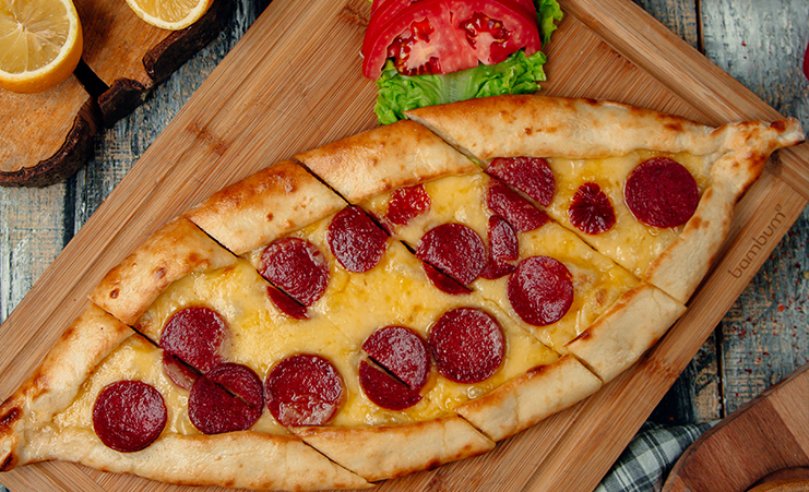 KAŞARLI SUCUKLU PİDE- 