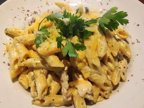 Penne köri