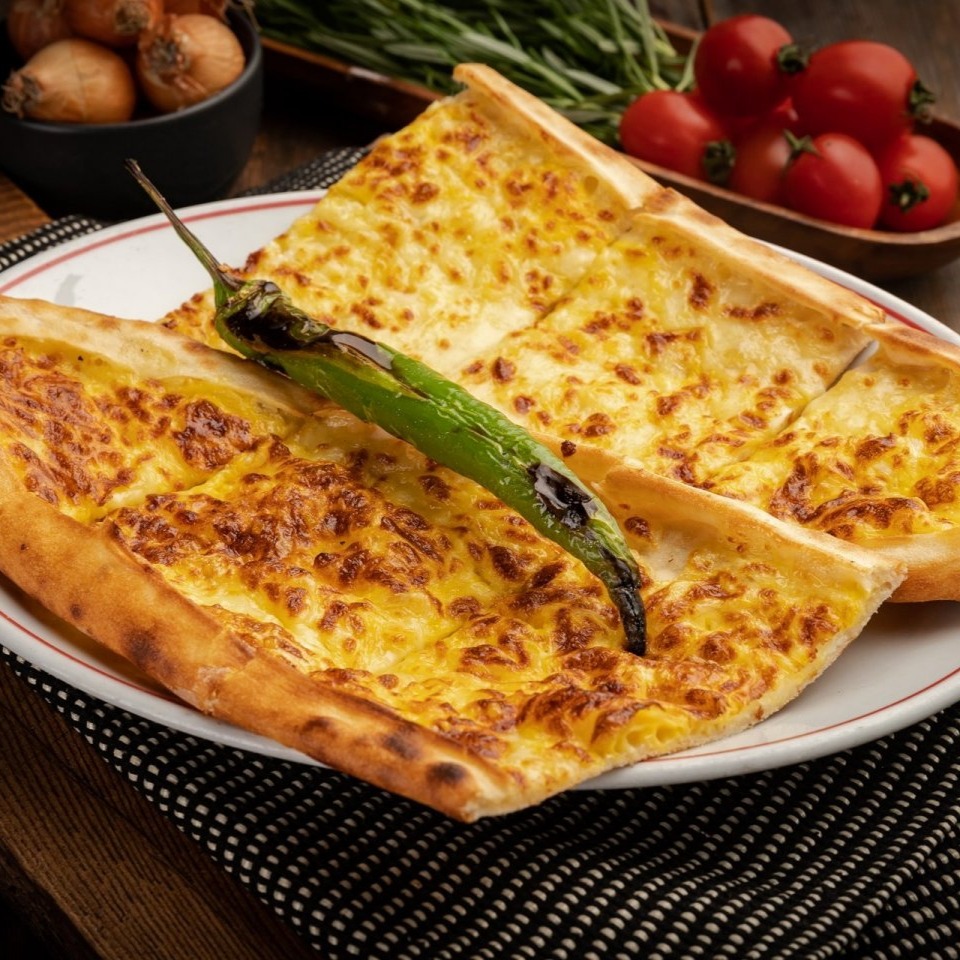 Kaşarlı Pide