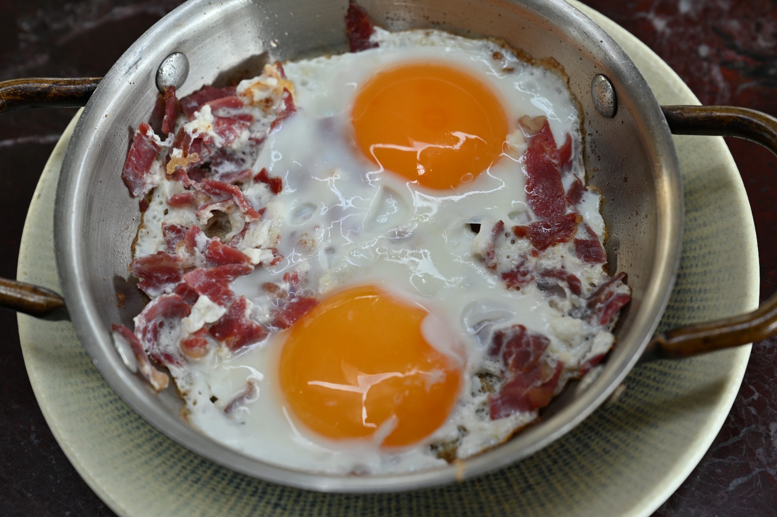 Pastırmalı Yumurta