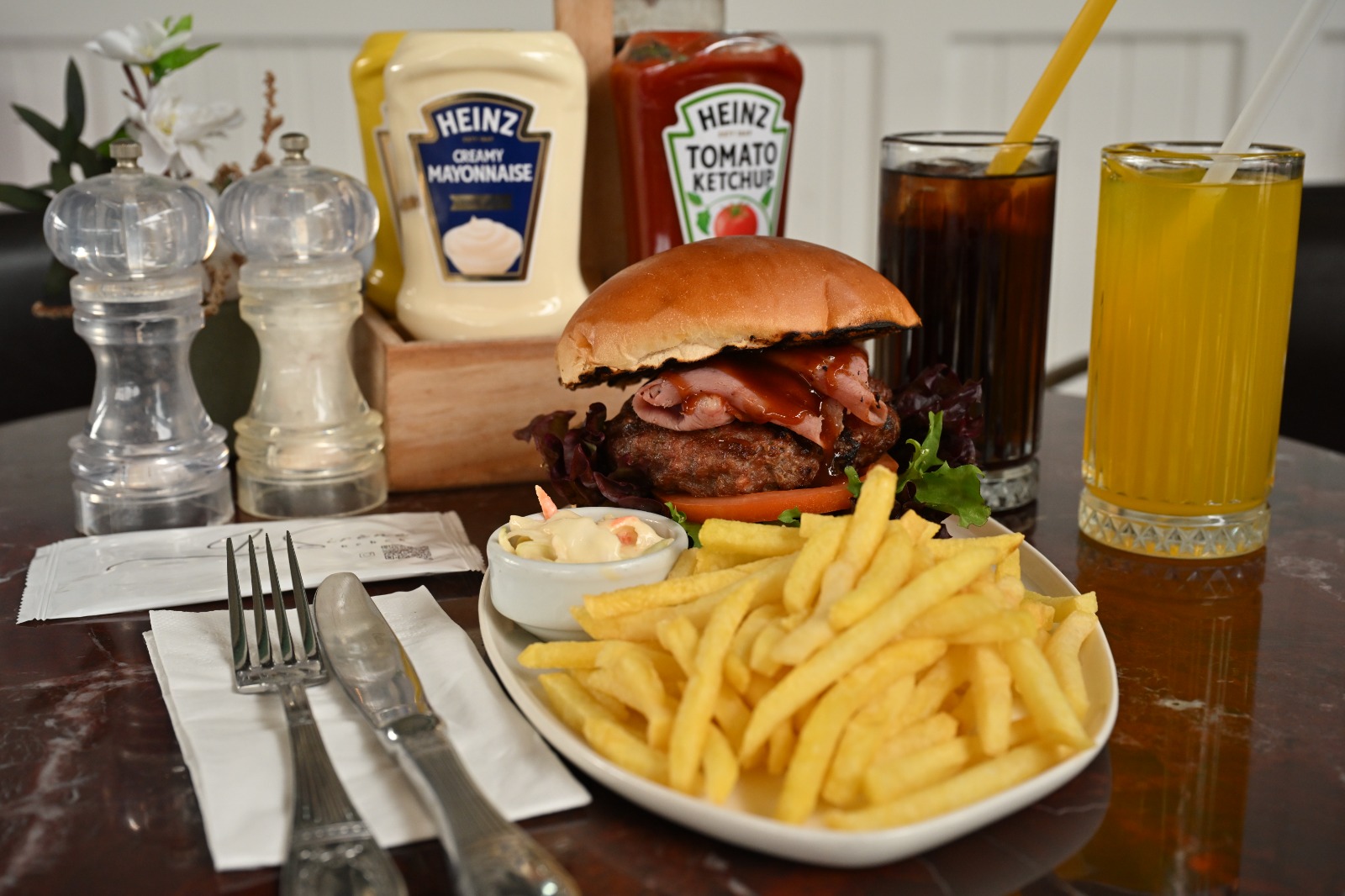 BBQ Beef Burger ( 180 gr Dana )