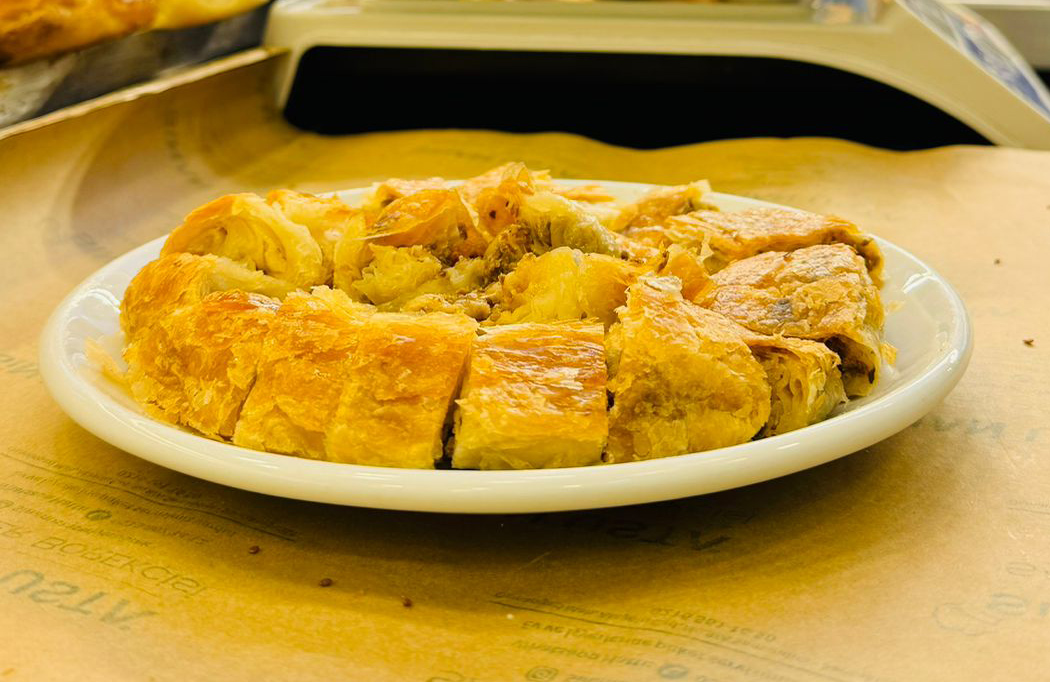 KIYMALI BÖREK 200 gr