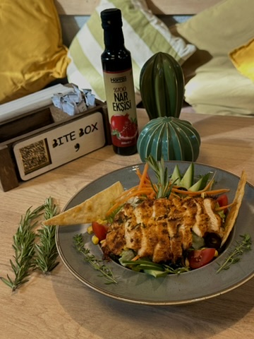 Sezar Salata