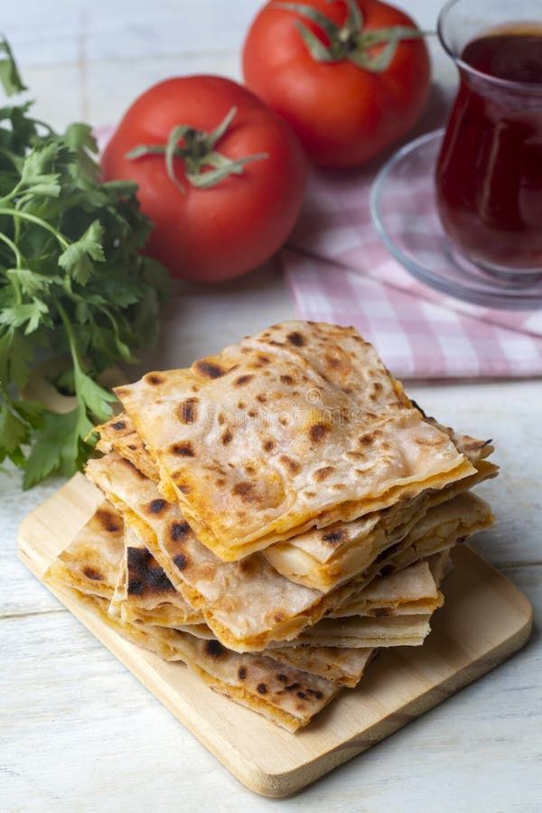 Patatesli Gözleme/ Patatoes Turkısh Pastry