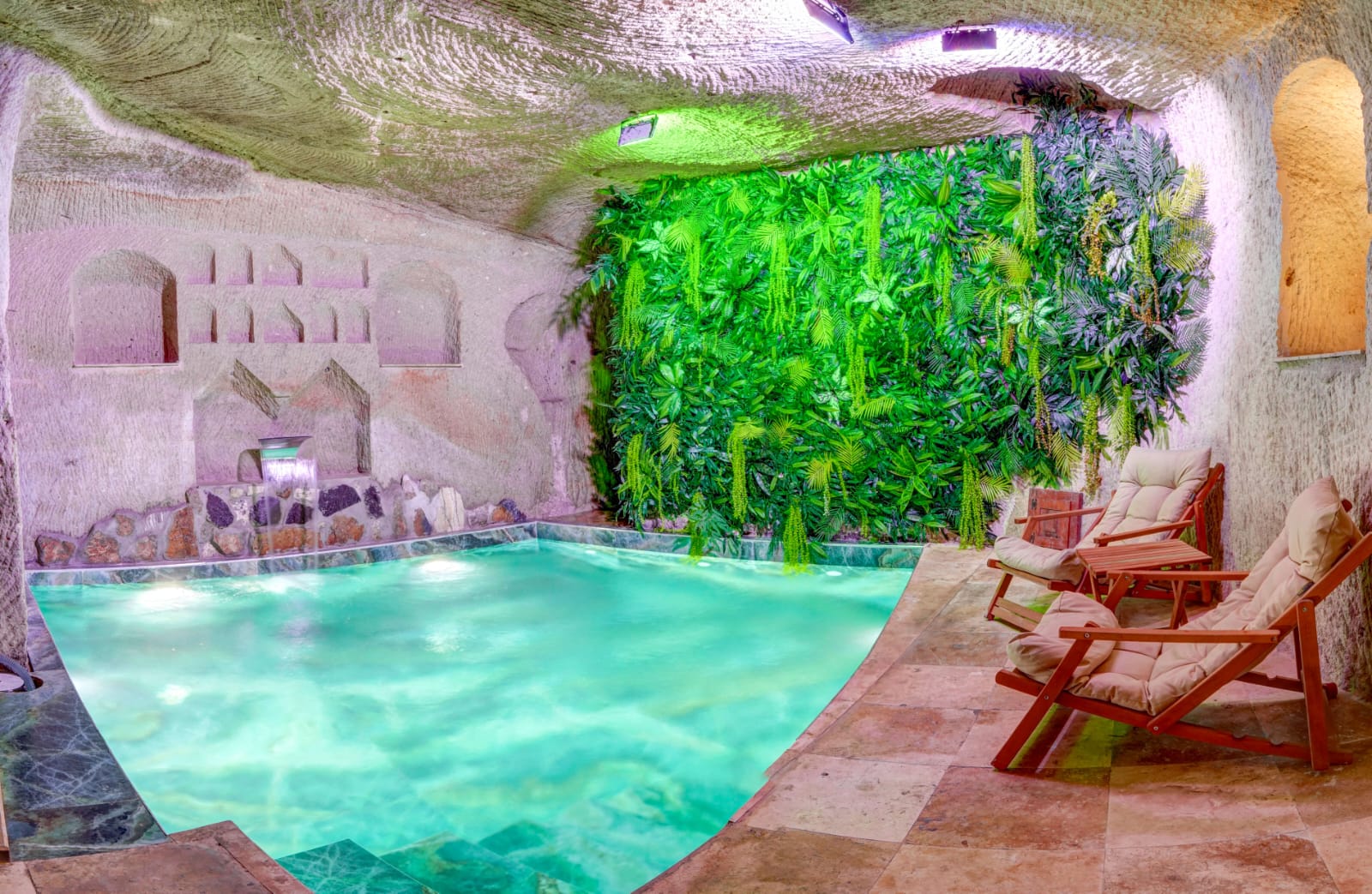 Kapalı Yüzme Havuzu/Indoor Swimming Pool