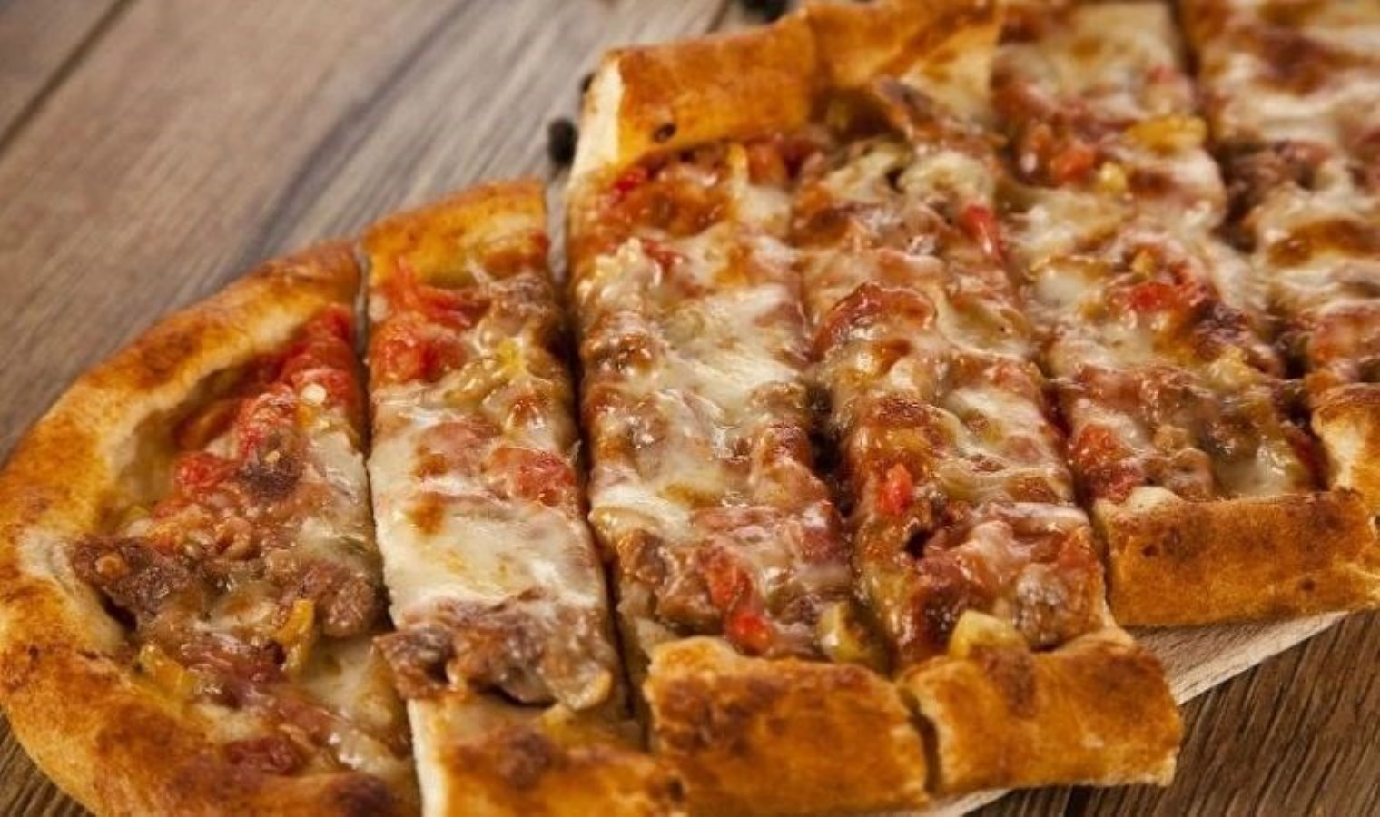 Kuşbaşı Kaşarlı Pide