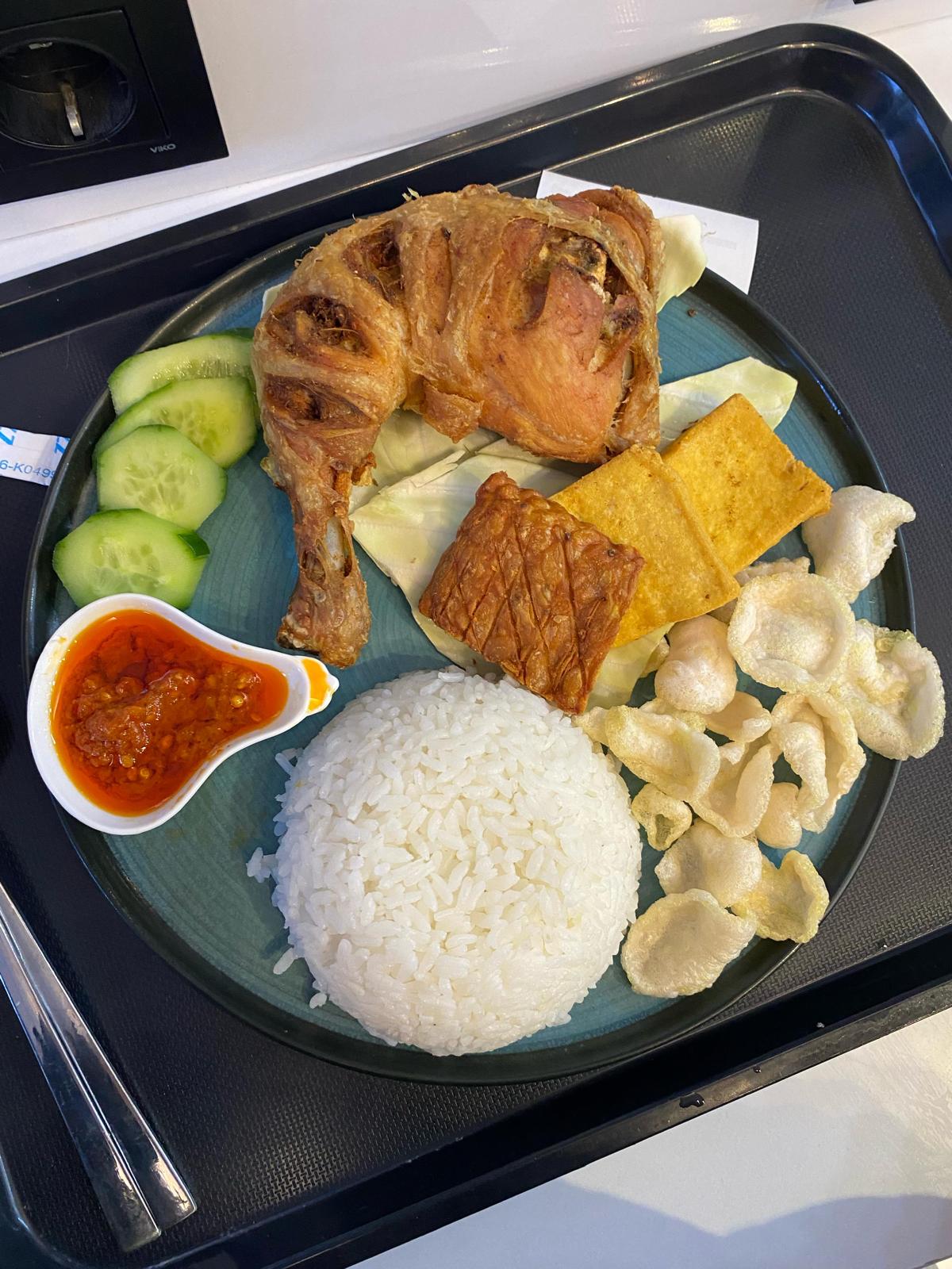 Ayam Penyet Tan Malaka