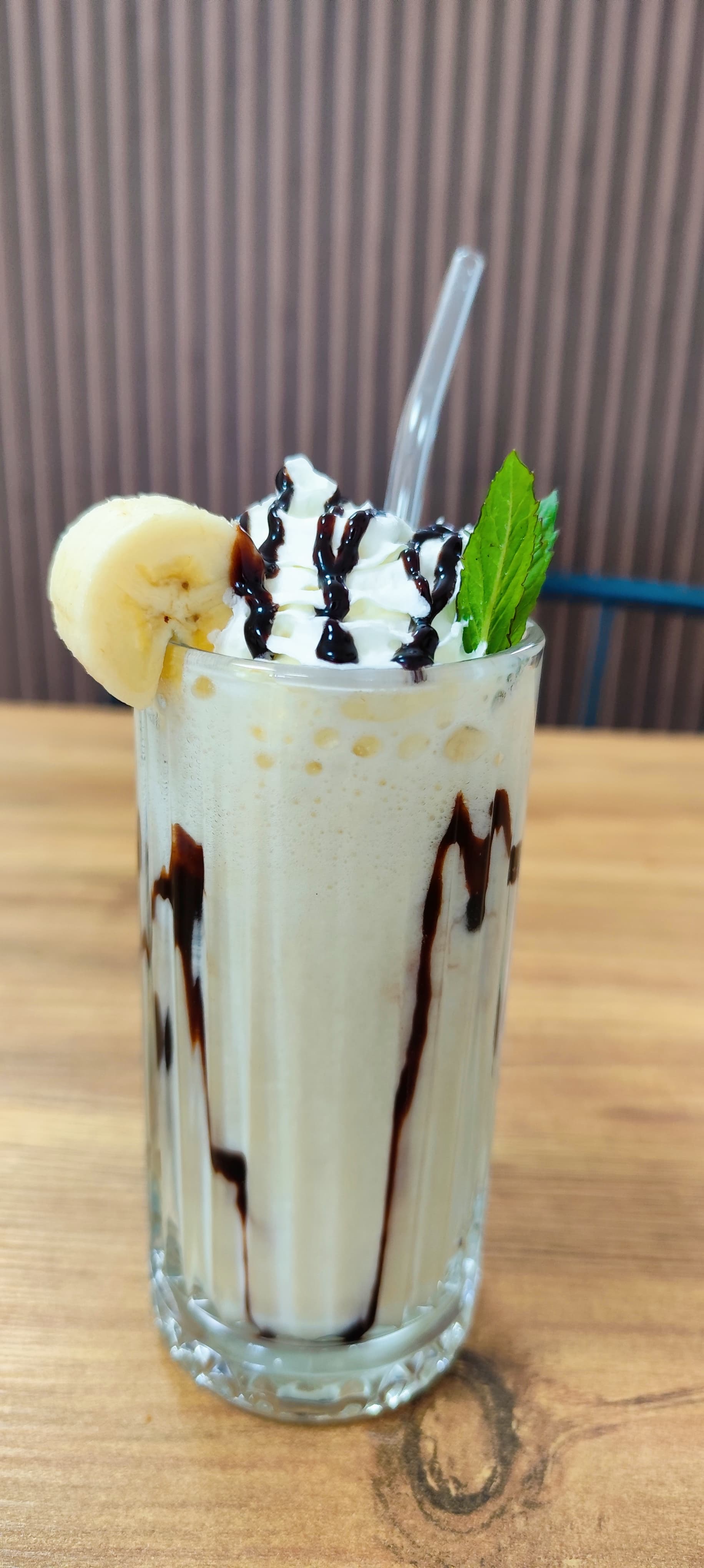 Banana milkshake