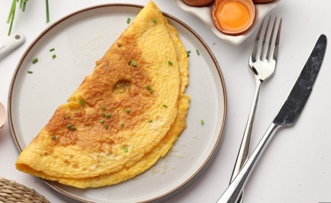 PLAIN OMELETTE