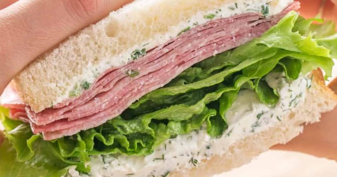 CLUB SANDWICHE