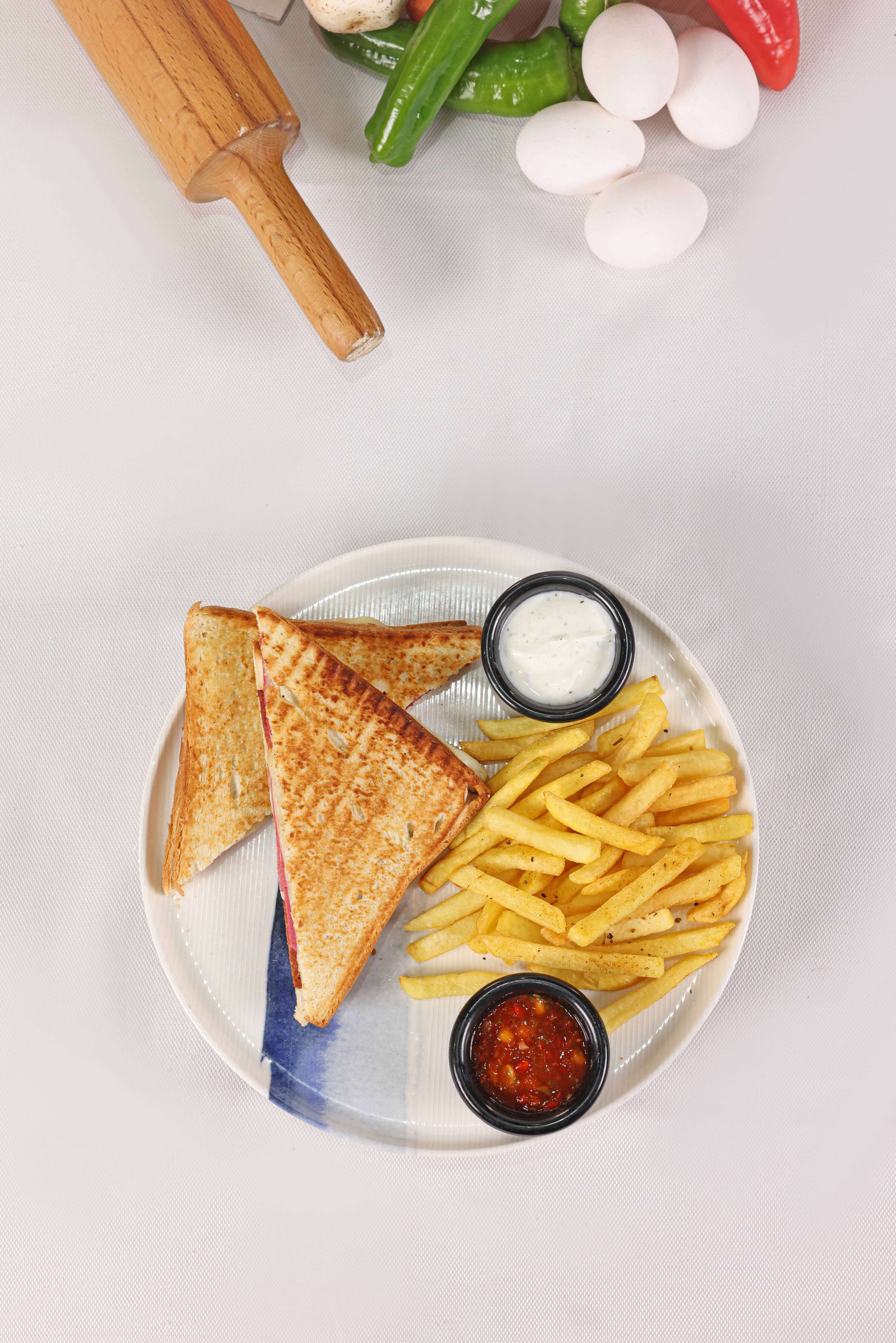 KARISIK TOST