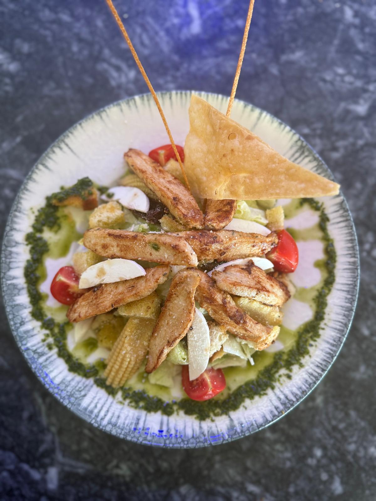 TAVUKLU SEZAR SALATA