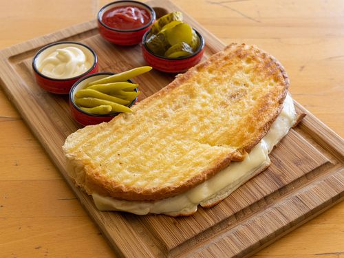 KAŞARLI TOST