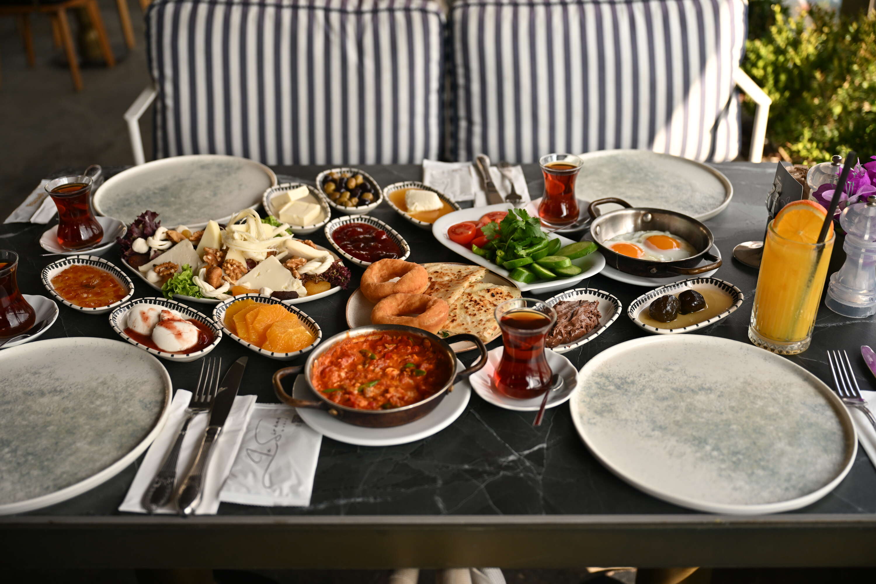 Serpme Kahvaltı ( 2 Kişilik )