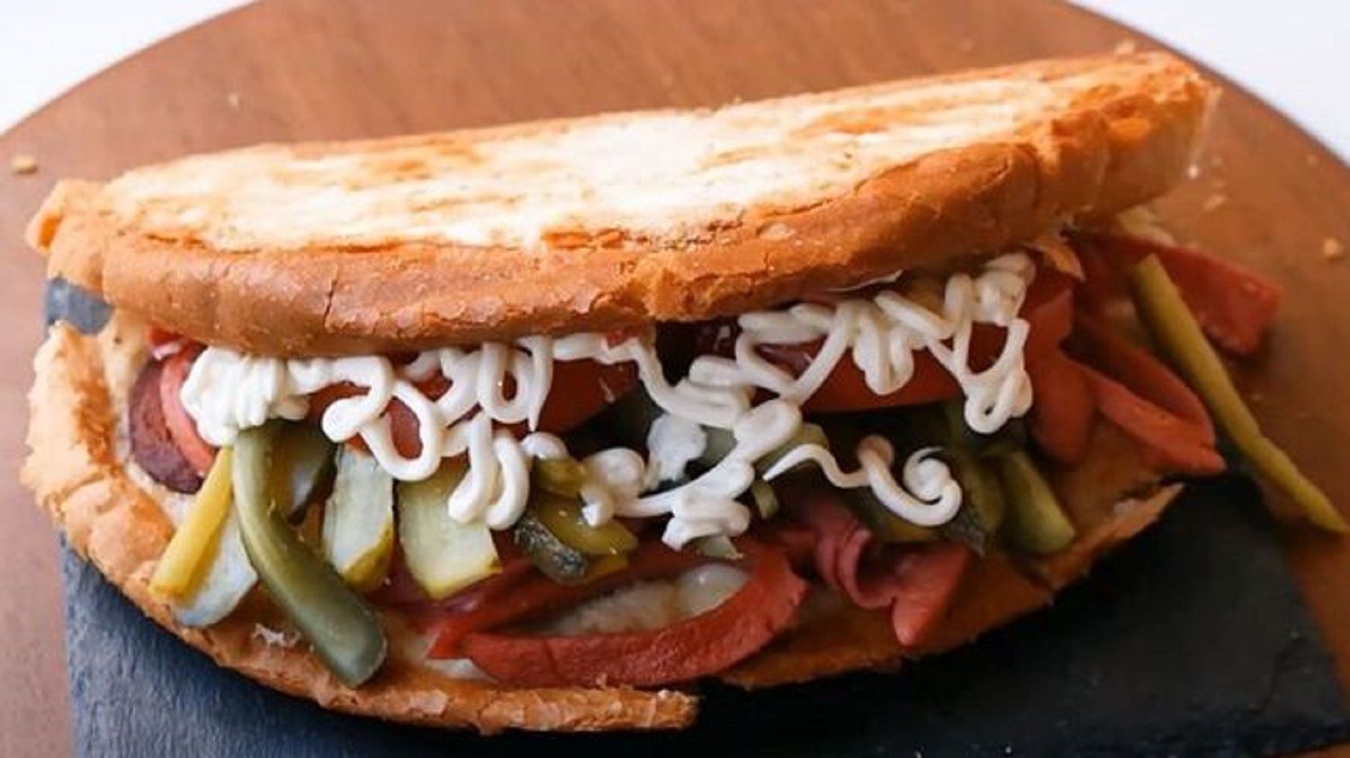 Ayvalık Tost