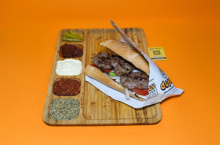 Yarım Ekmek Köfte (3 ADET)