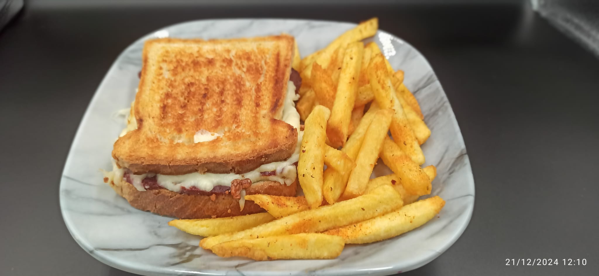 KAŞARLI TOST (1 DİLİM)
