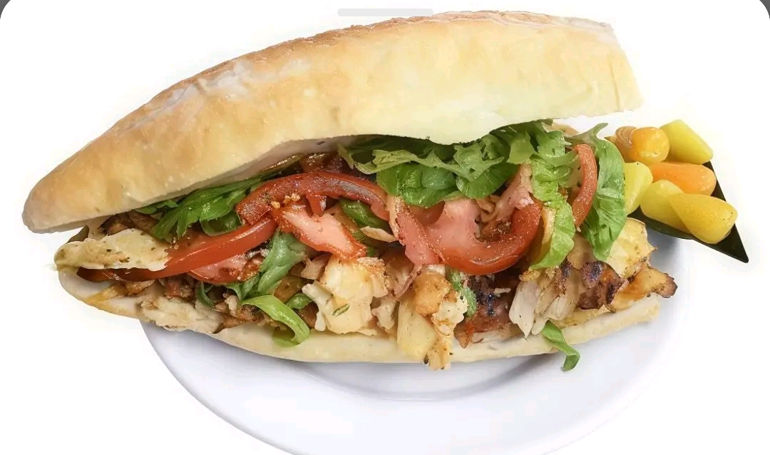 3 Çeyrek tavuk ekmek