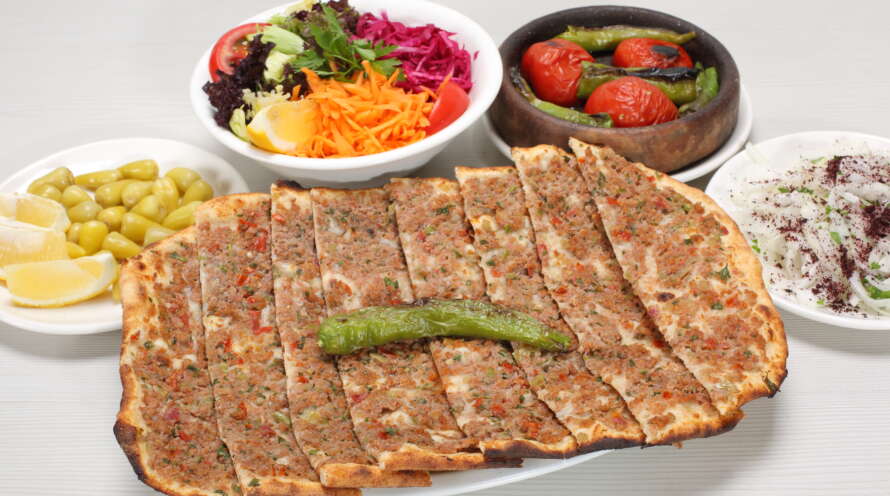 Kıymalı Pide