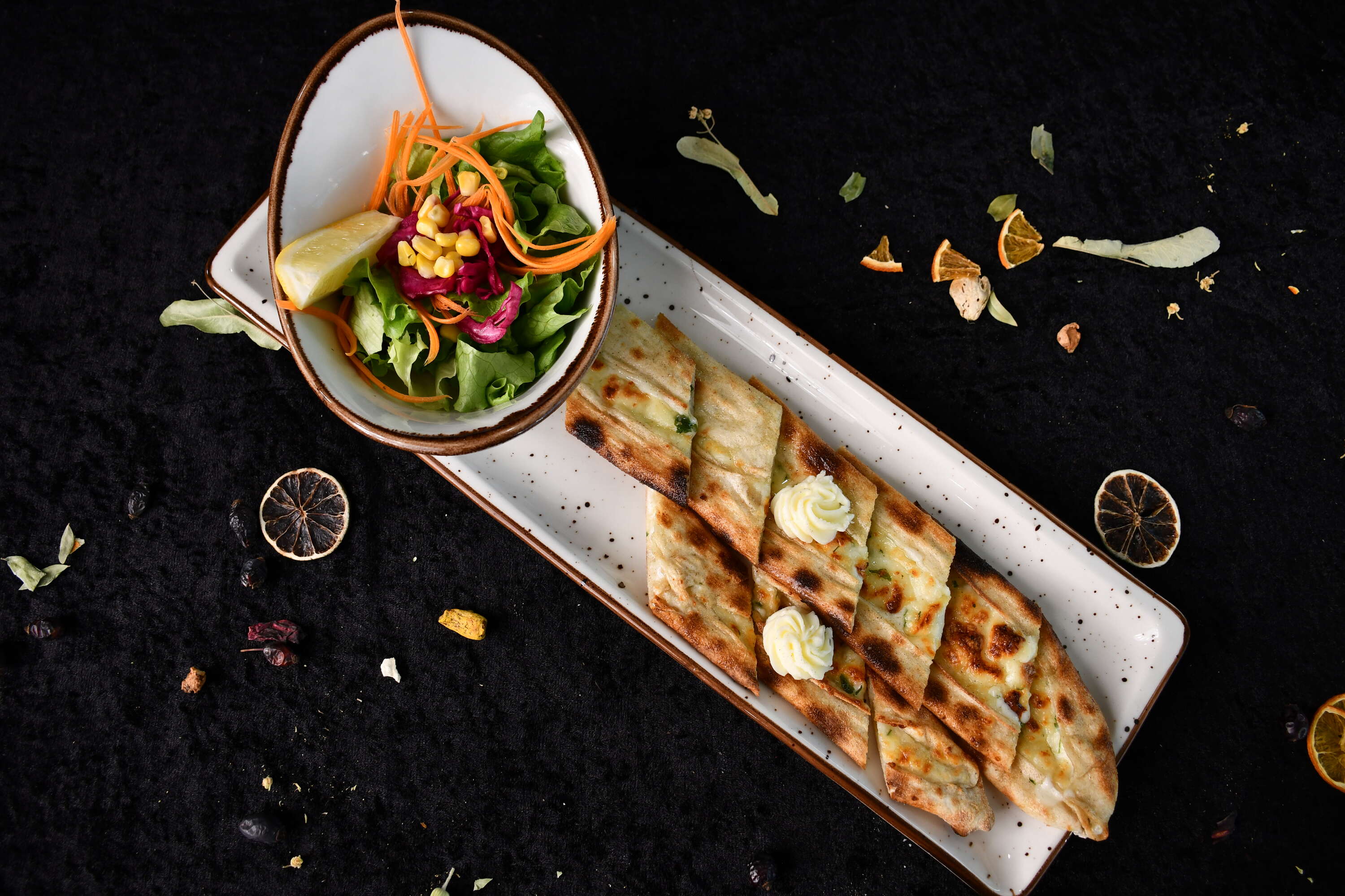 Burdur cheese pide with green salad
