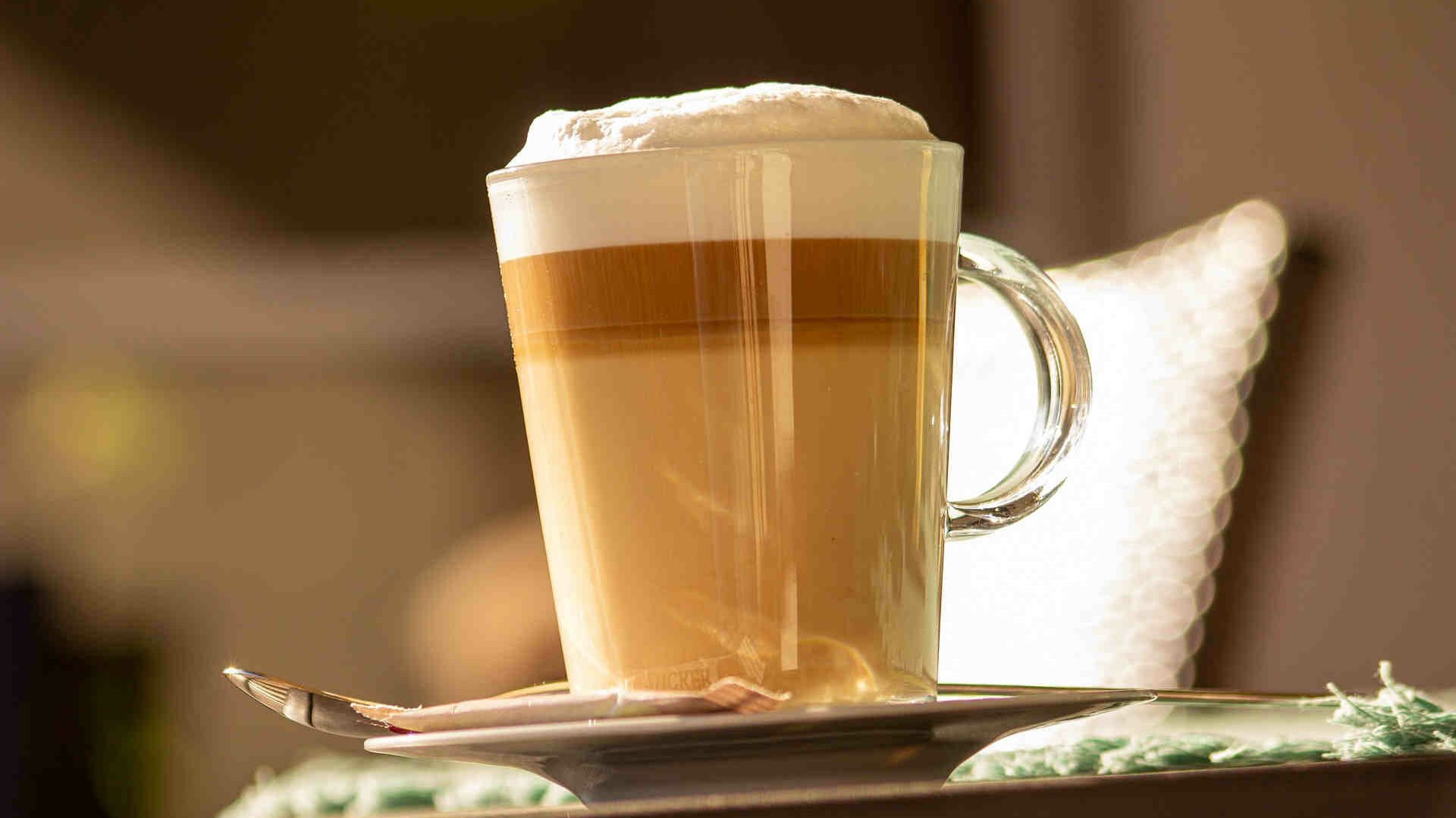 LATTE MACCHIATO