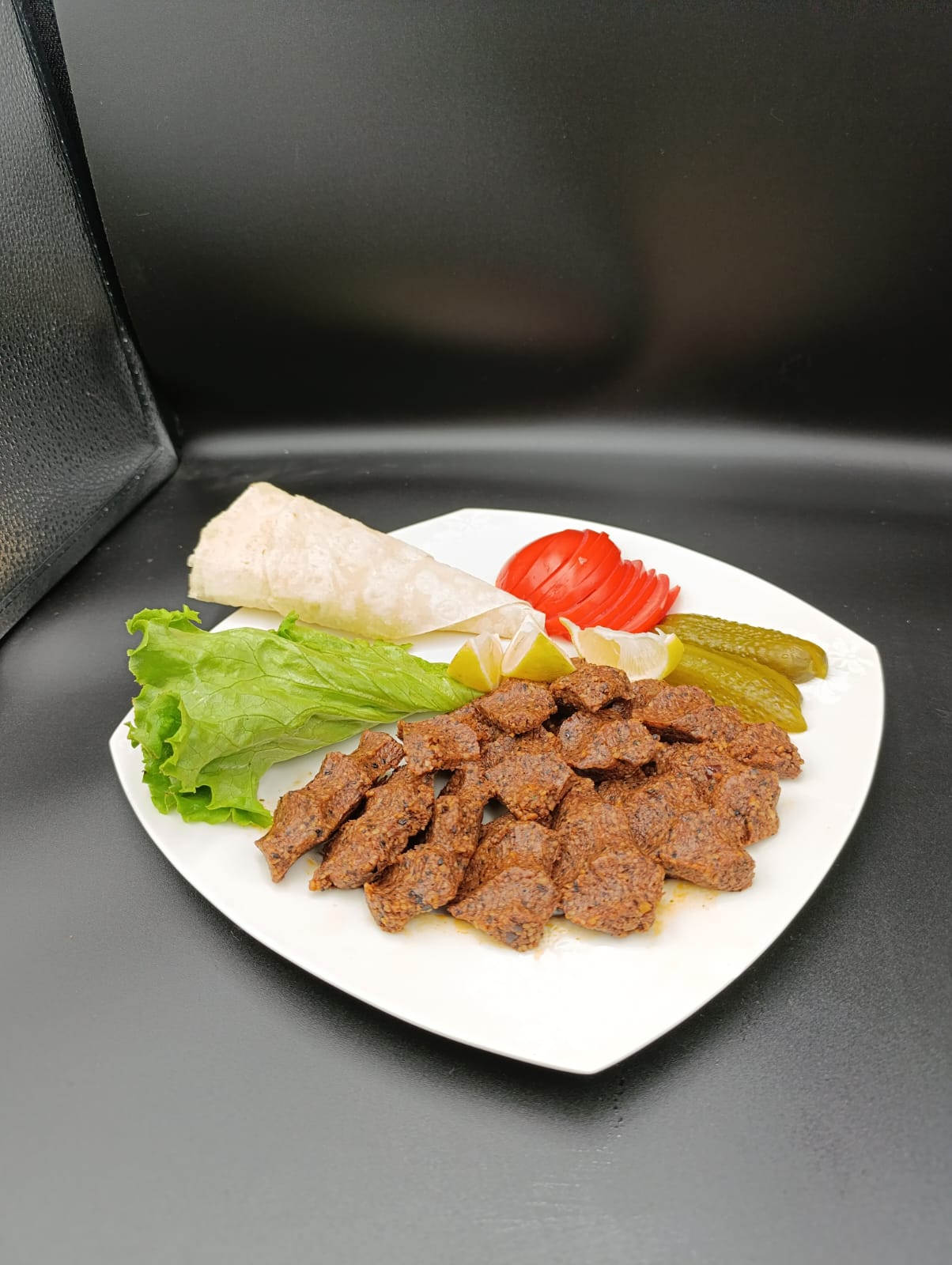 EL YAPIMI ÇİĞKÖFTE ( 500 GR )