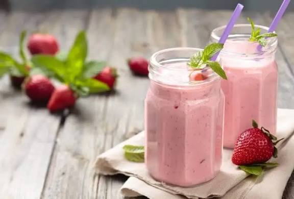 Çilek Smoothies