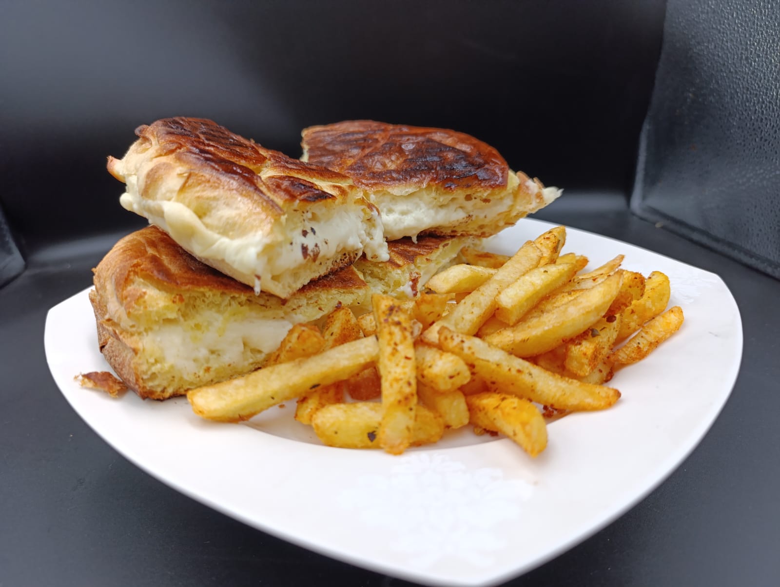 KAŞARLI BAZLAMA TOST 