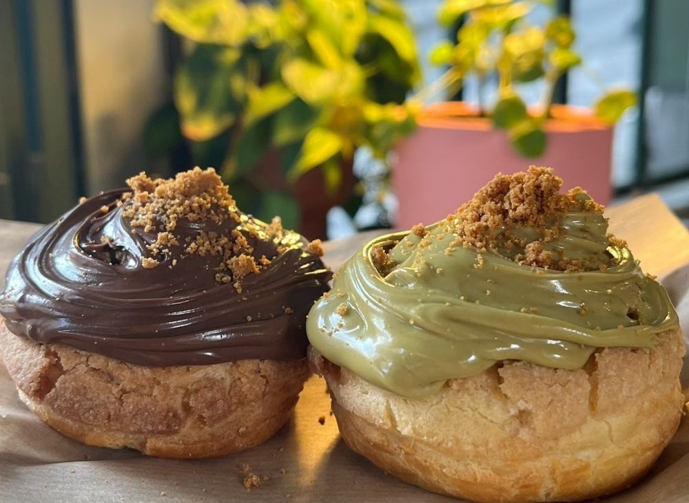 Cream crush (badem• Nutella • Lotus • fıstık kreması) (almond • Nutella • Lotus • pistachio cream)