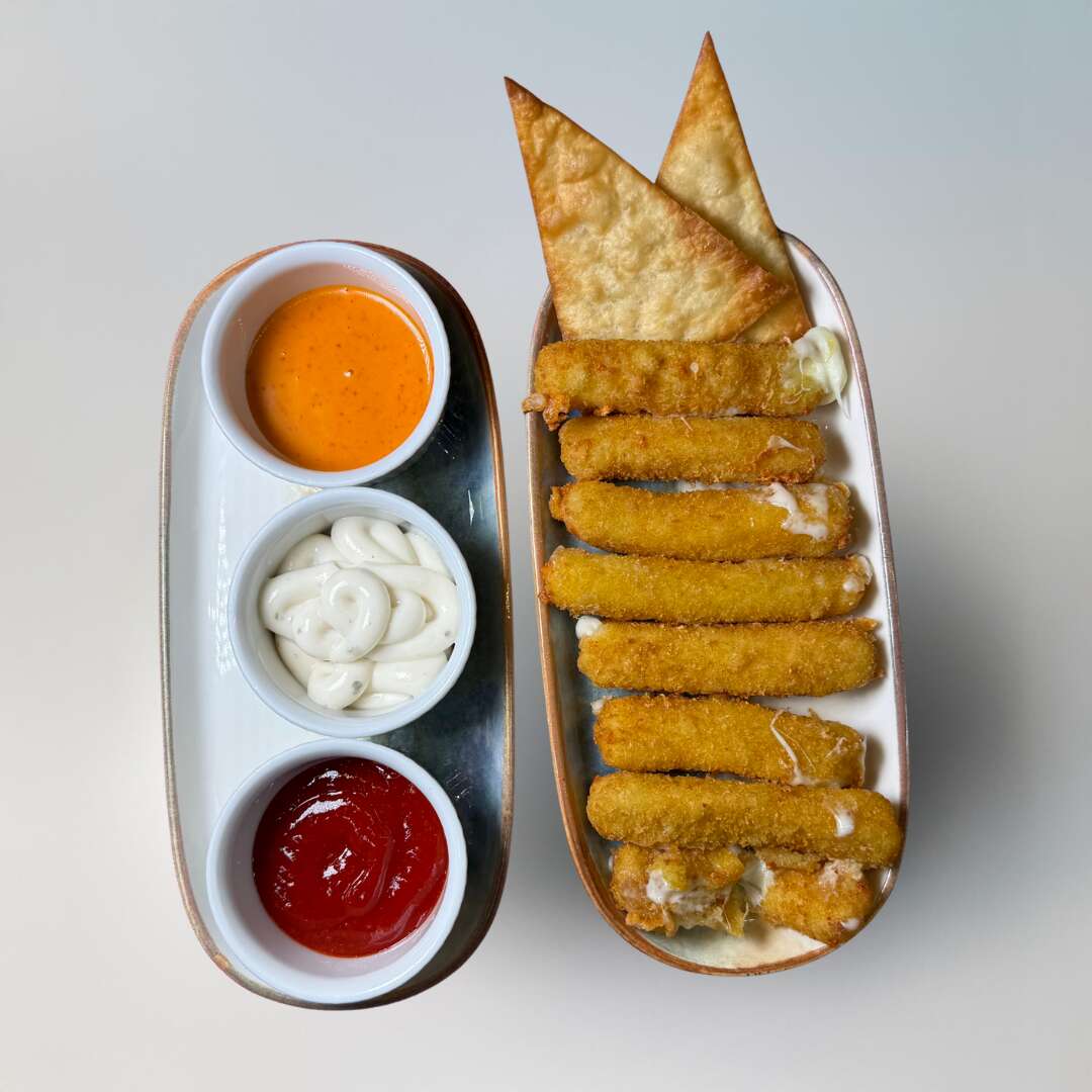 8-piece mozzarella sticks