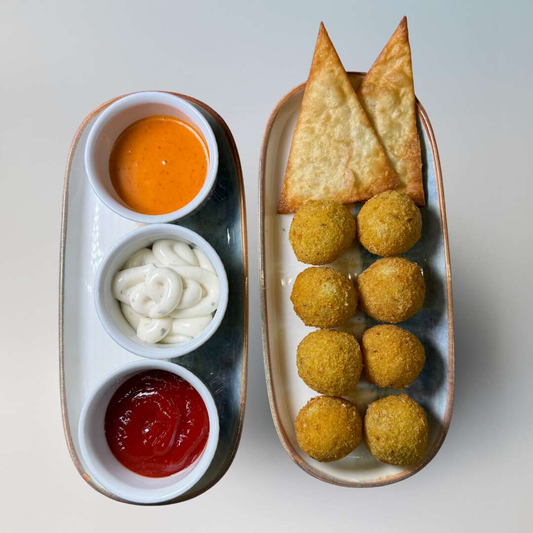 8-piece Cheddar Balls