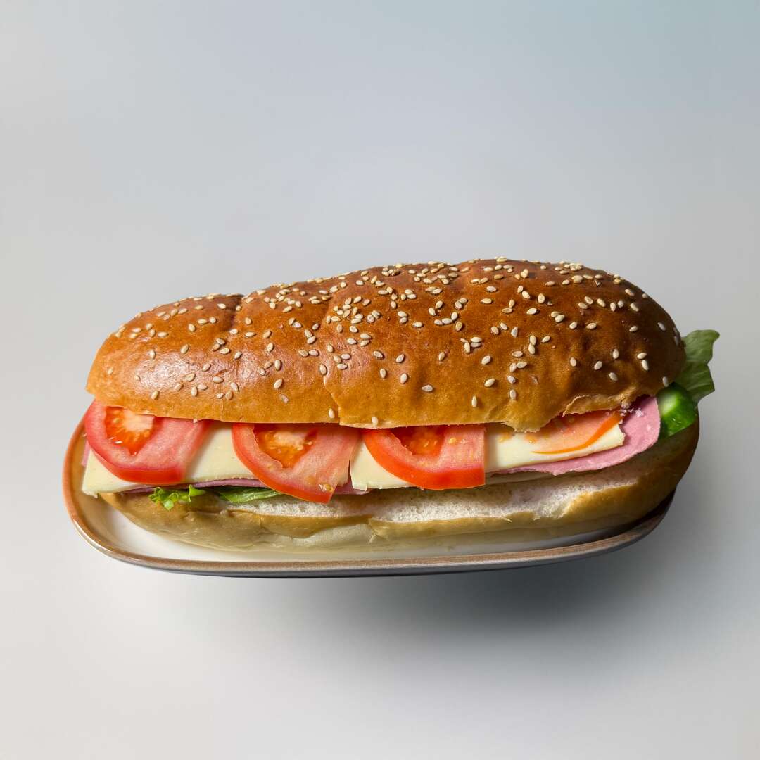 Salami and kaşar cheese sandwich