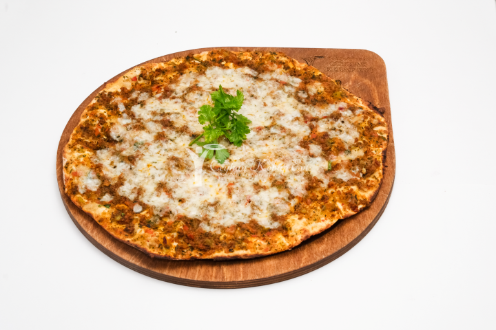 KAŞARLI LAHMACUN 