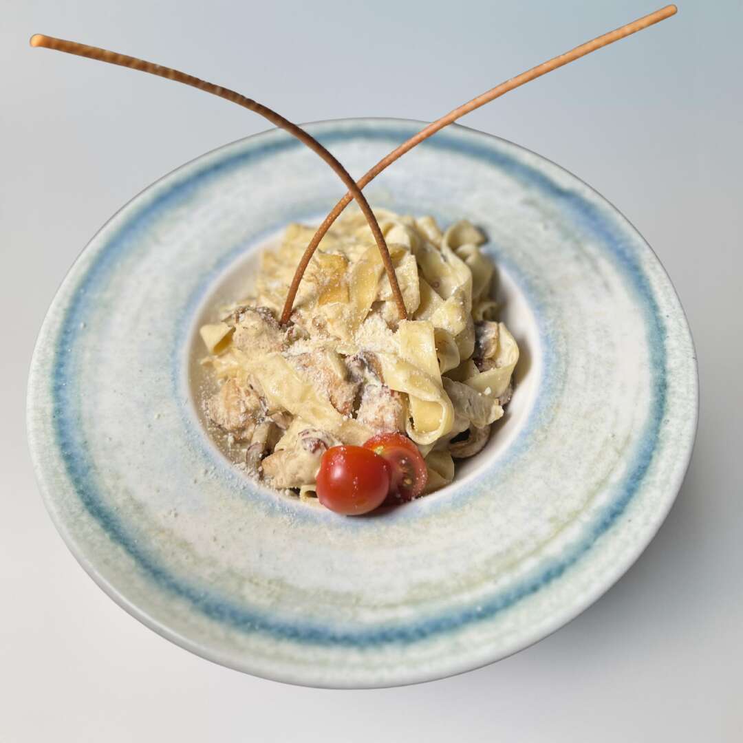 Fettuccine Alfredo