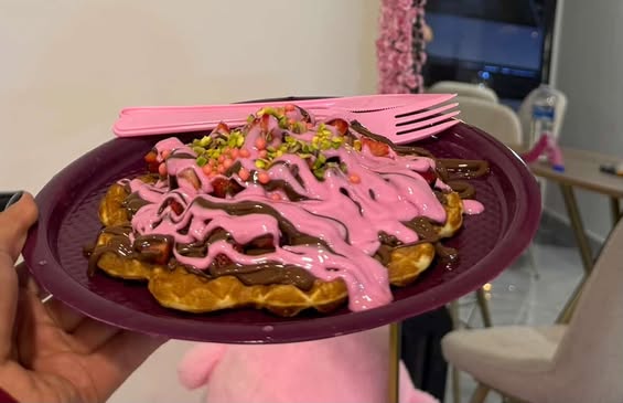 Çilek festivali waffle