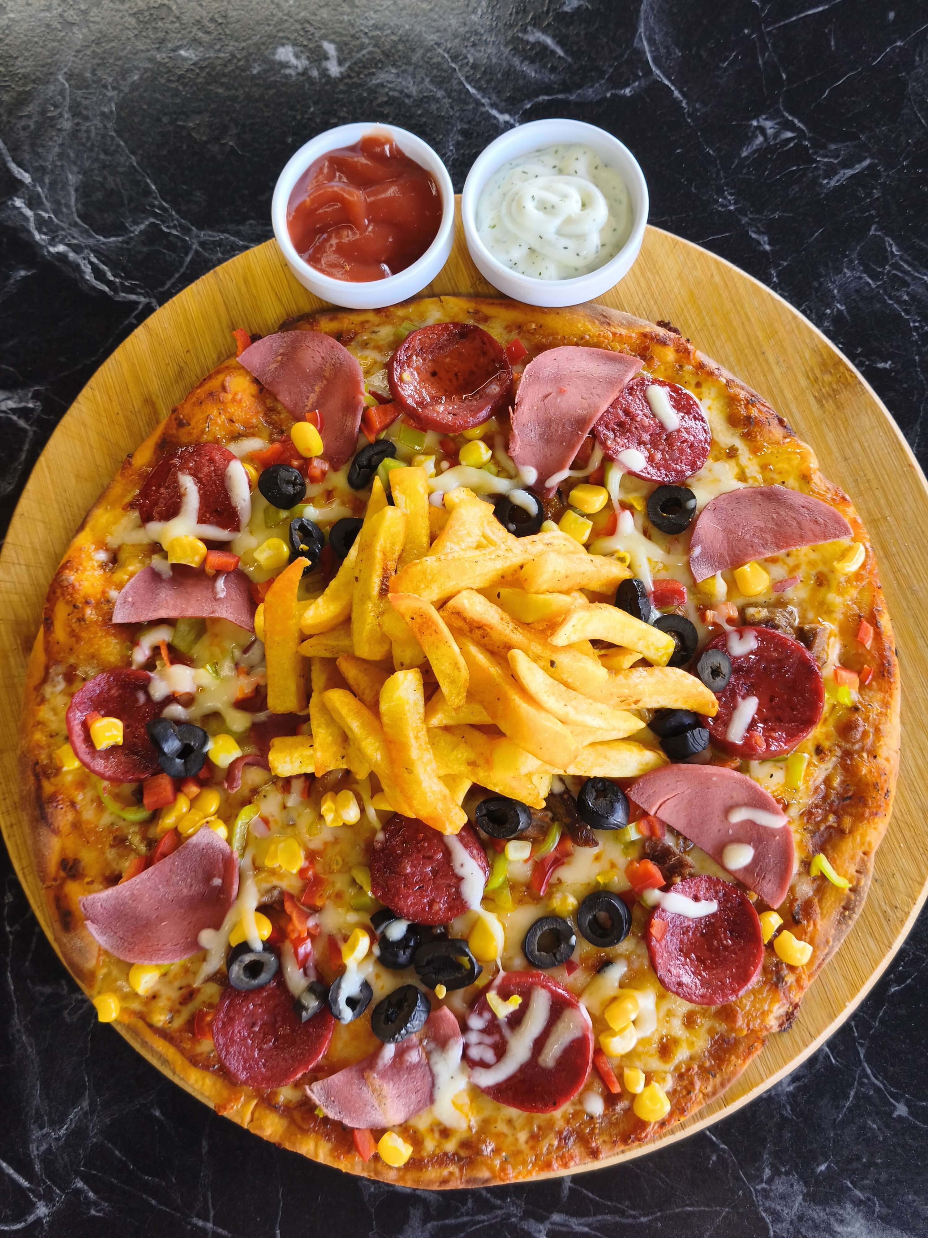 KARIŞIK PİZZA
