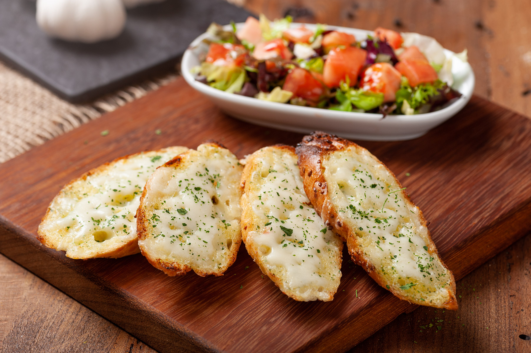 Sarımsaklı Ekmek Peynirli