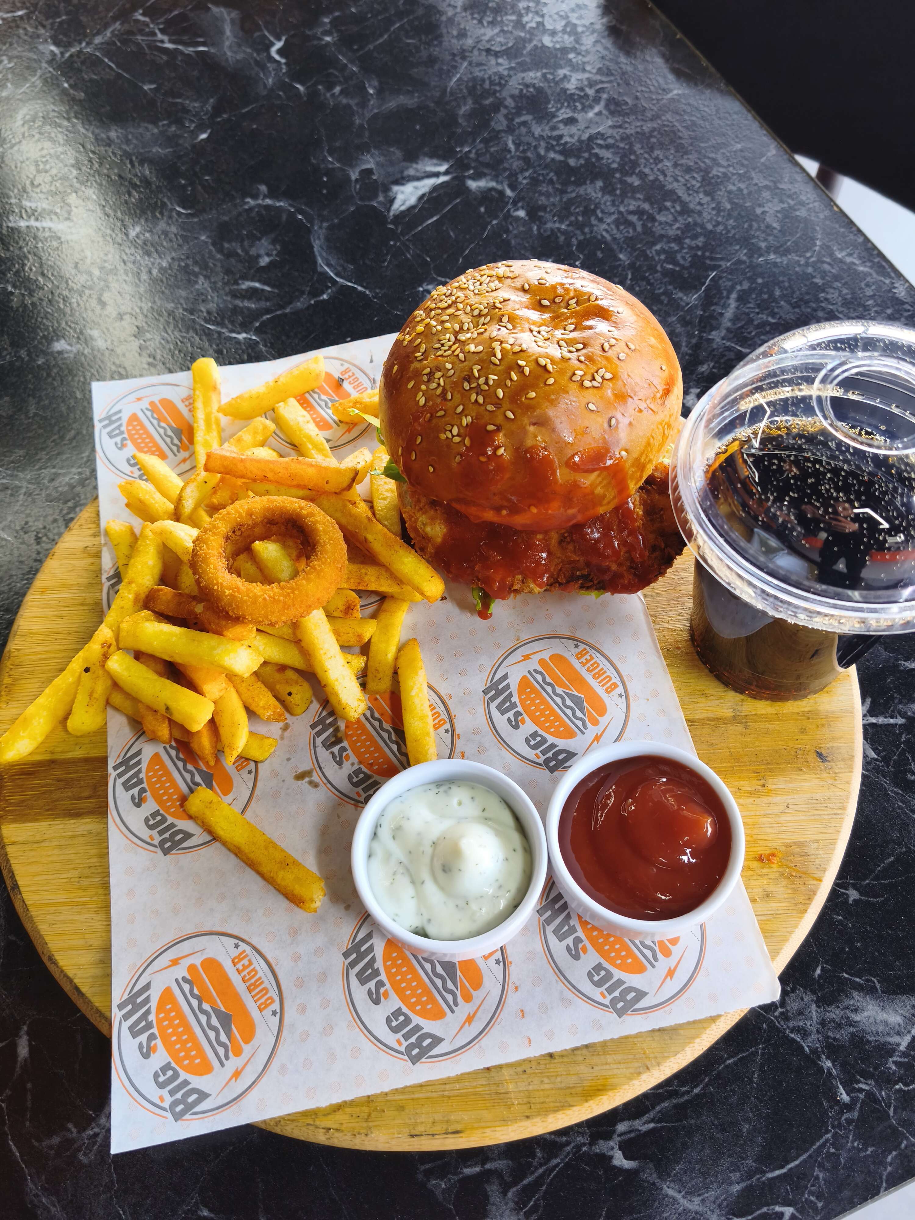 ACILI TAVUK BURGER 