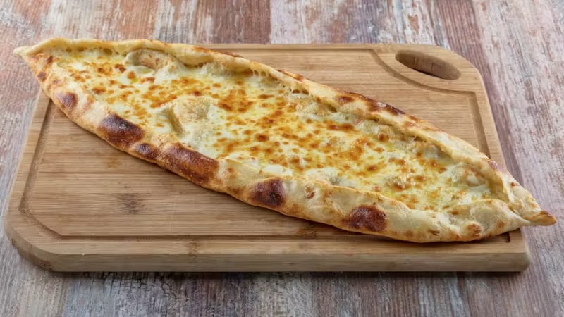 Peynirli Pide